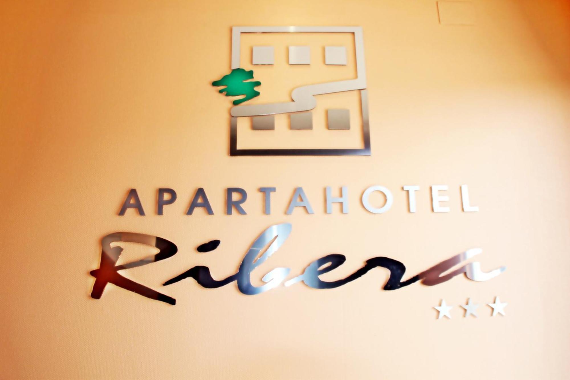 Apartahotel Ribera Arroyo de la Encomienda Exteriér fotografie